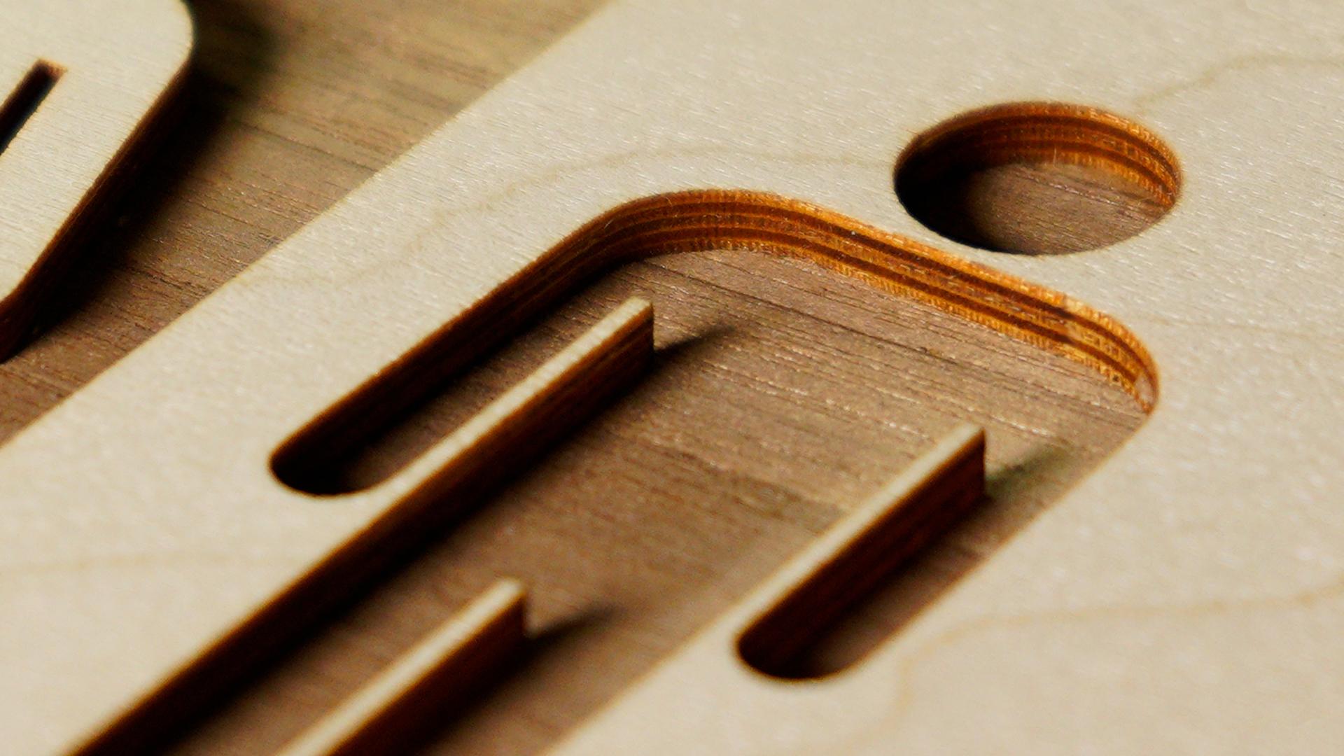 Grabado y corte láser de madera, ¿cuáles son las más aptas para CO2? –  Gravotech, soluciones de grabado y marcaje permanente